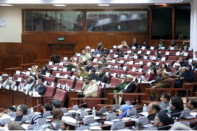 مجلس نمايندگان: افزايش سرمايه گذاري هند در افغانستان سبب کاهش جنگ ميشود